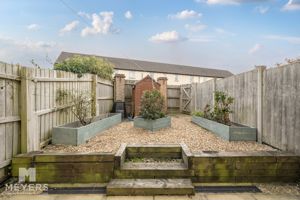 Photo 19- click for photo gallery